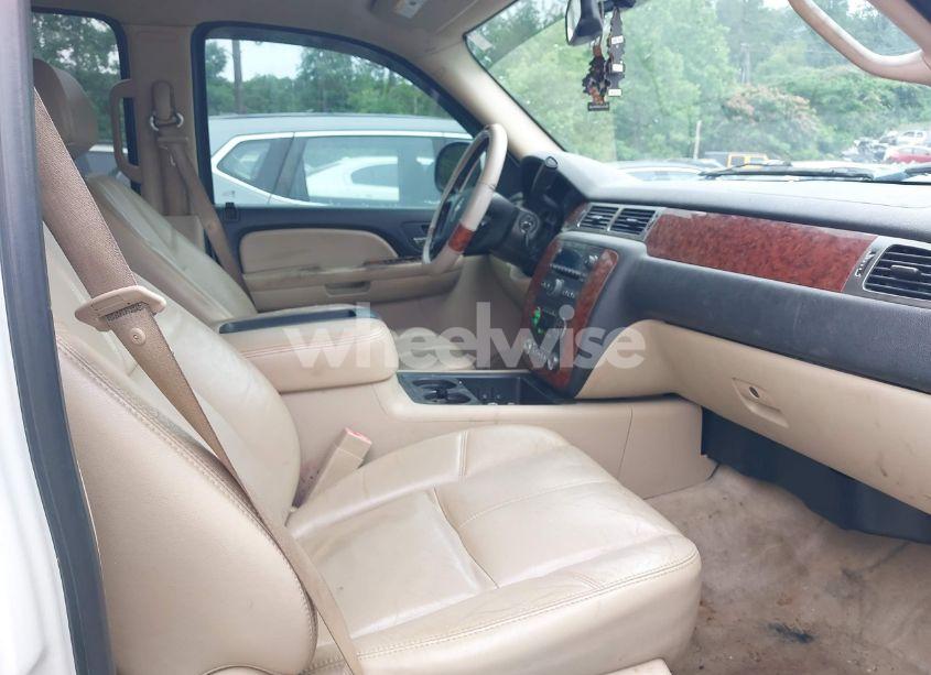 Photo 5 of 2007 Chevrolet Tahoe LT (VIN 1GNFC13007R415013)