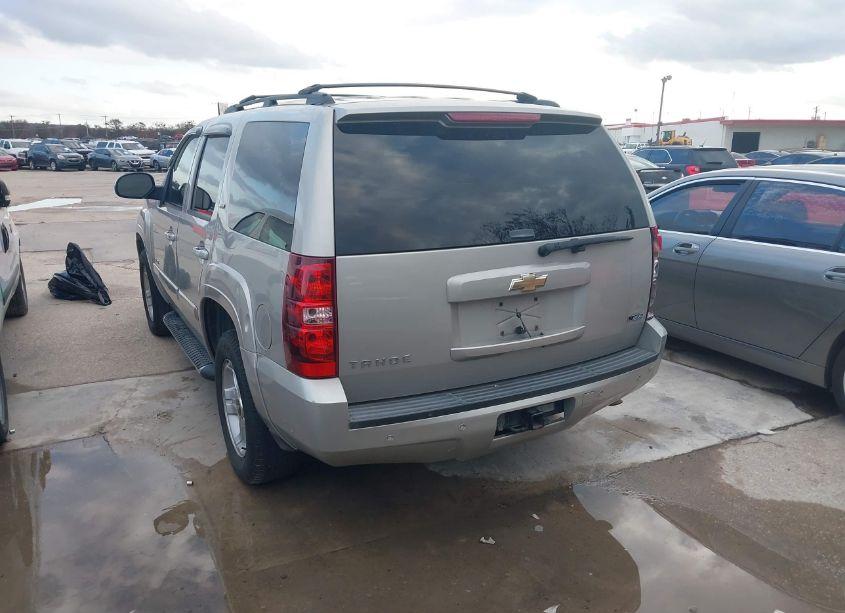 Photo 3 of 2007 Chevrolet Tahoe LT (VIN 1GNFC13007R428960)