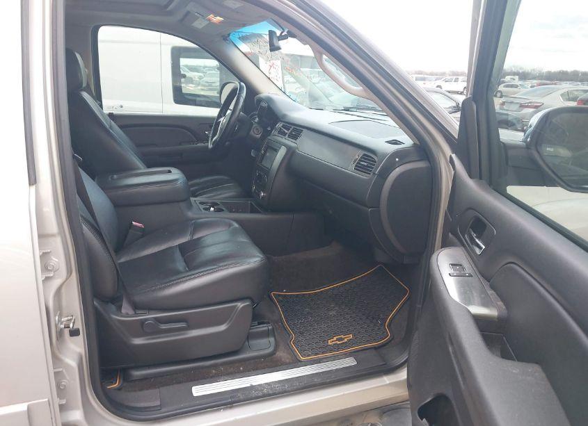 Photo 5 of 2007 Chevrolet Tahoe LT (VIN 1GNFC13007R428960)