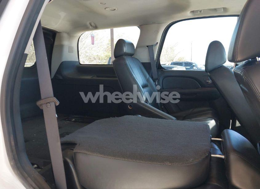 Photo 8 of 2008 Chevrolet Tahoe LTZ (VIN 1GNFC13008R167363)