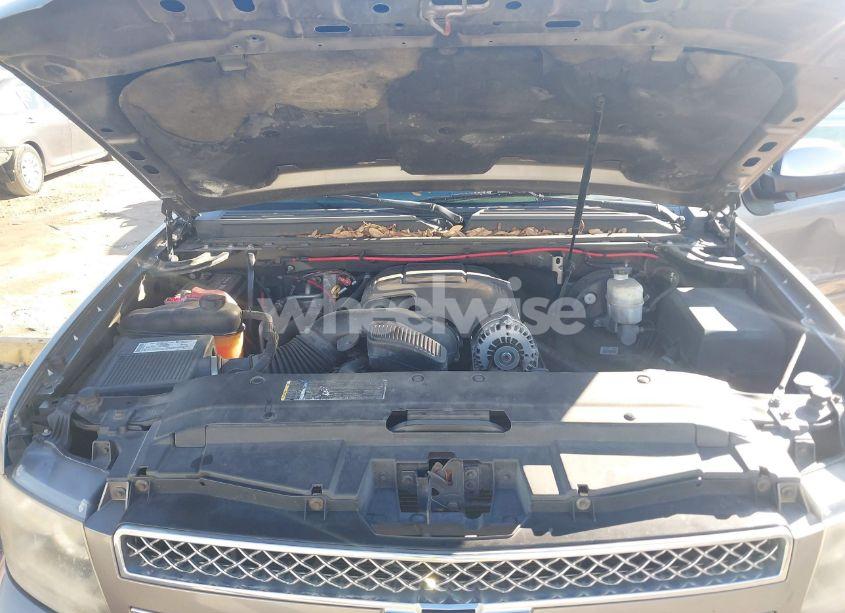 Photo 10 of 2008 Chevrolet Tahoe LTZ (VIN 1GNFC13008R192473)