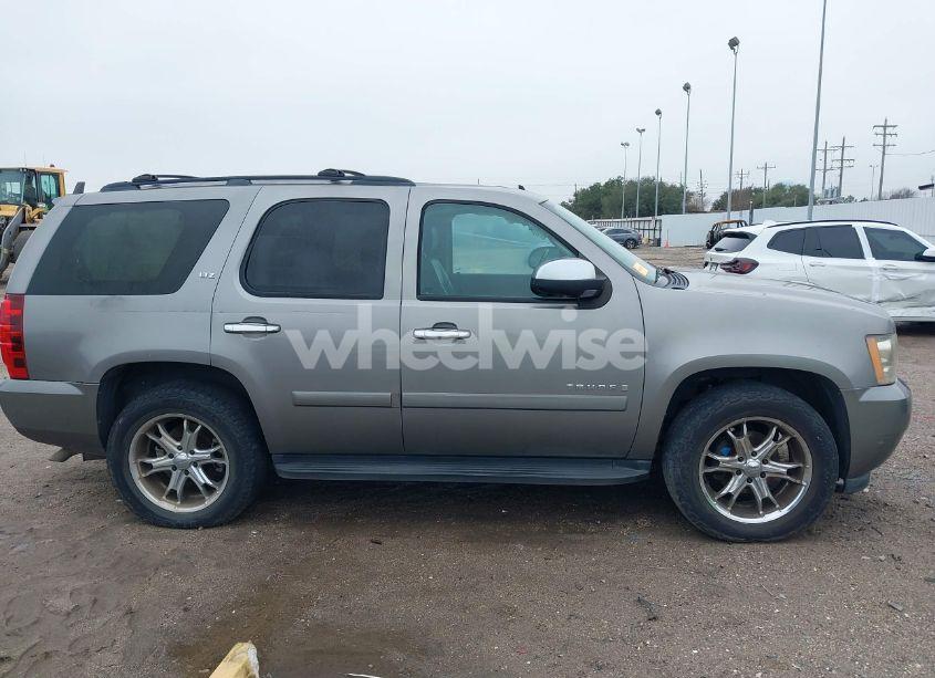 Photo 13 of 2008 Chevrolet Tahoe LTZ (VIN 1GNFC13008R192473)