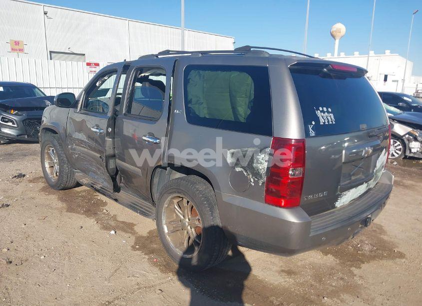 Photo 3 of 2008 Chevrolet Tahoe LTZ (VIN 1GNFC13008R192473)