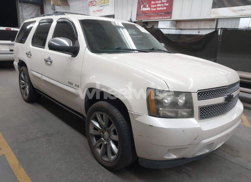 2008 Chevrolet Tahoe LTZ (VIN 1GNFC13008R196796) main photo