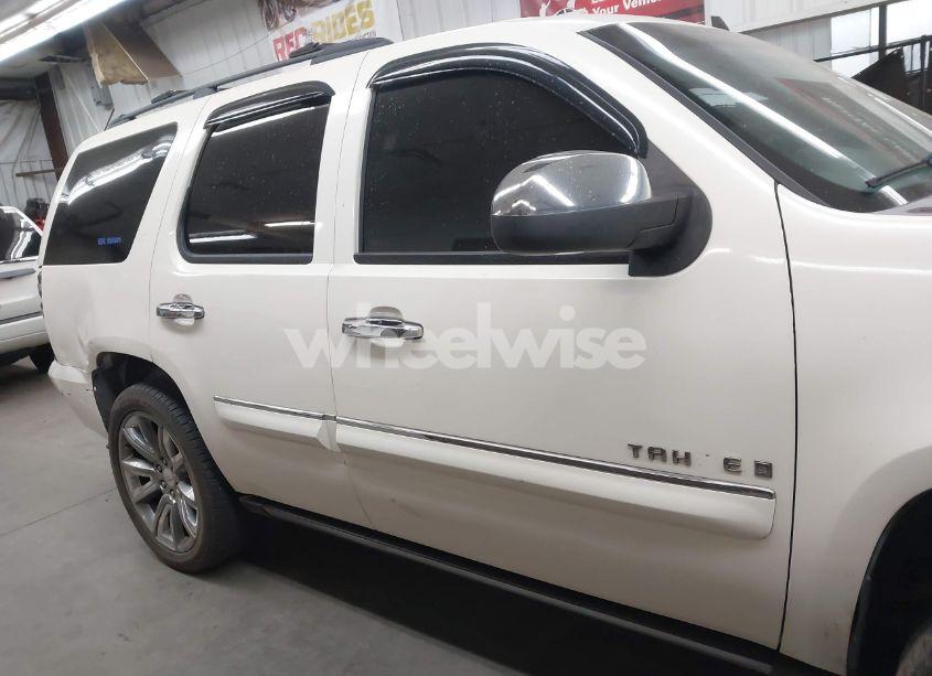 Photo 13 of 2008 Chevrolet Tahoe LTZ (VIN 1GNFC13008R196796)