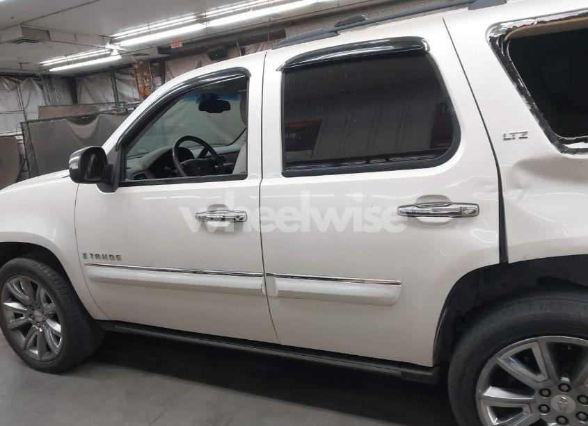 Photo 14 of 2008 Chevrolet Tahoe LTZ (VIN 1GNFC13008R196796)