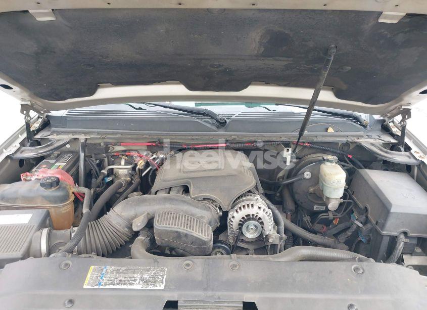 Photo 10 of 2008 Chevrolet Tahoe LT (VIN 1GNFC13008R198208)