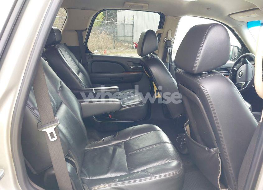 Photo 8 of 2008 Chevrolet Tahoe LT (VIN 1GNFC13008R198208)