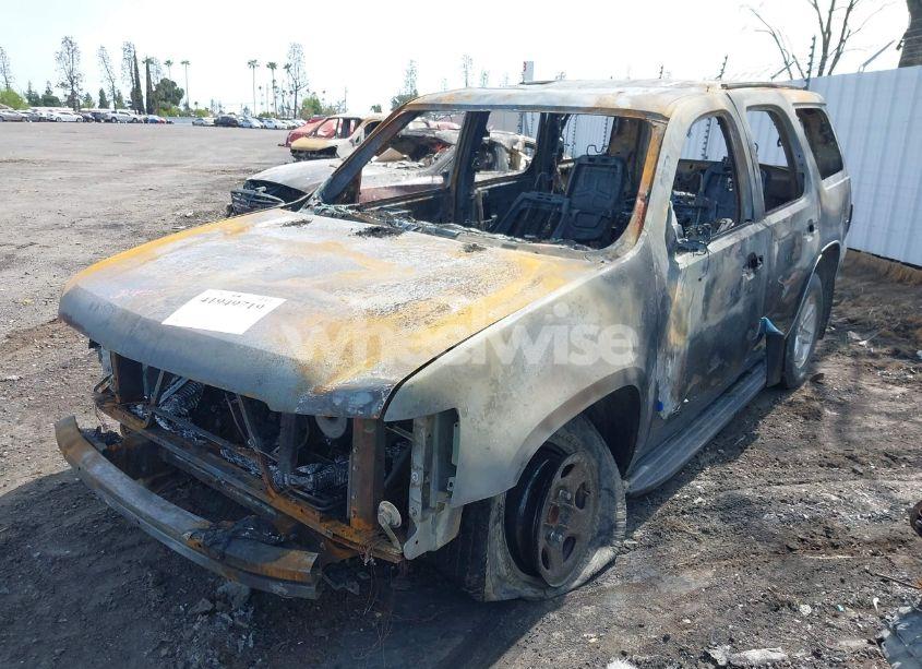 Photo 2 of 2007 Chevrolet Tahoe LT (VIN 1GNFC13017J102499)