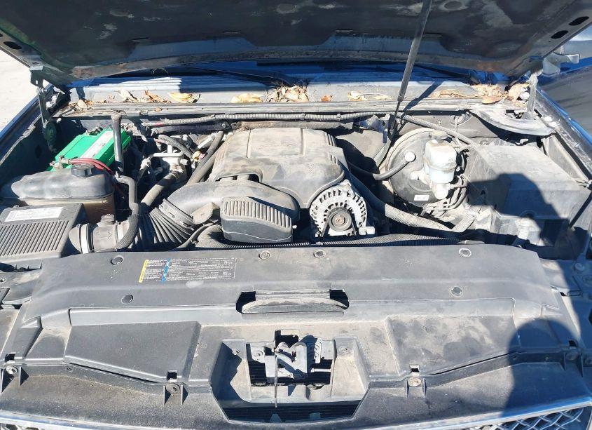 Photo 10 of 2007 Chevrolet Tahoe LS (VIN 1GNFC13017J368766)