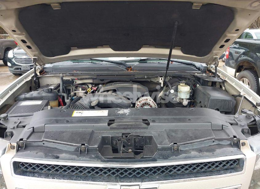 Photo 10 of 2007 Chevrolet Tahoe LTZ (VIN 1GNFC13017R232400)