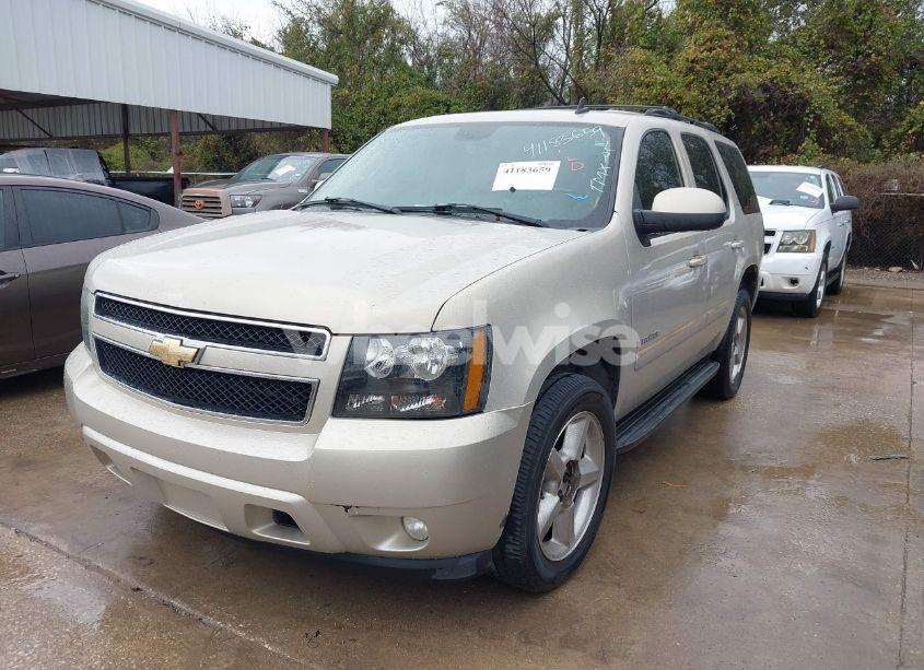 Photo 2 of 2007 Chevrolet Tahoe LTZ (VIN 1GNFC13017R232400)