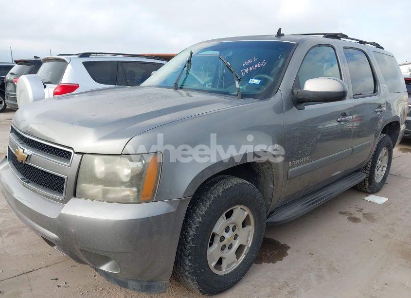 Photo 2 of 2007 Chevrolet Tahoe LT (VIN 1GNFC13017R287137)