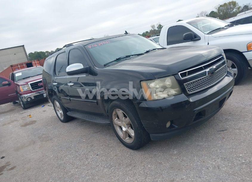 2008 Chevrolet Tahoe LTZ (VIN 1GNFC13018R151706) main photo