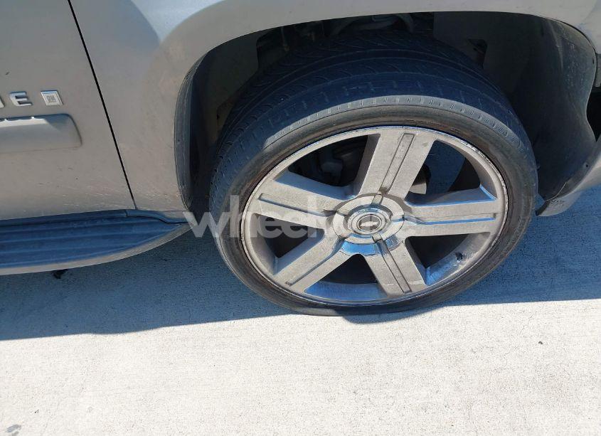 Photo 16 of 2008 Chevrolet Tahoe LTZ (VIN 1GNFC13018R154833)