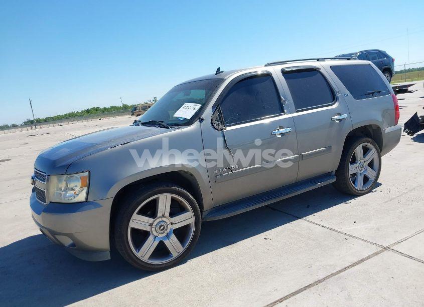 Photo 2 of 2008 Chevrolet Tahoe LTZ (VIN 1GNFC13018R154833)