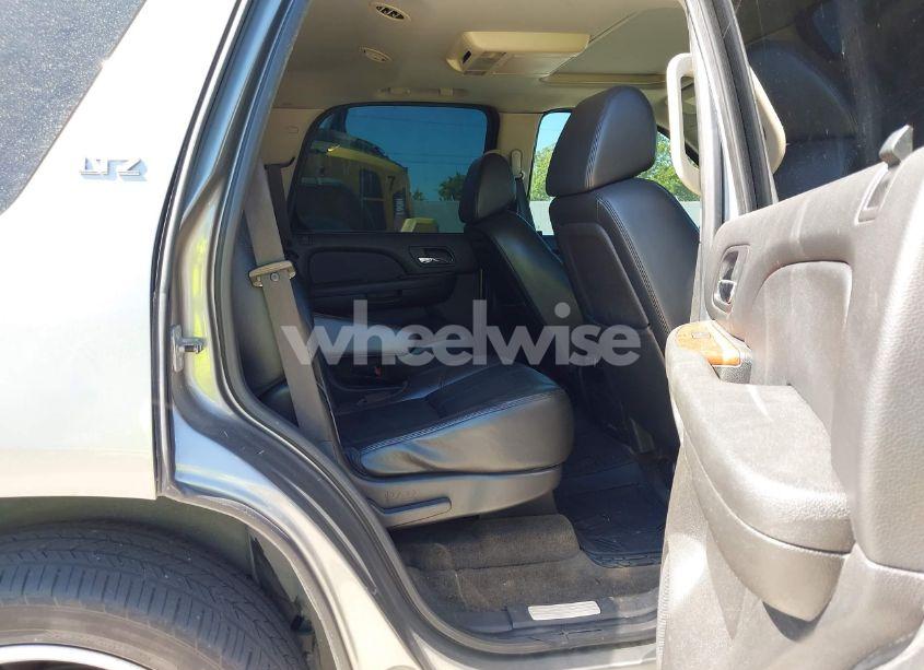 Photo 8 of 2008 Chevrolet Tahoe LTZ (VIN 1GNFC13018R154833)