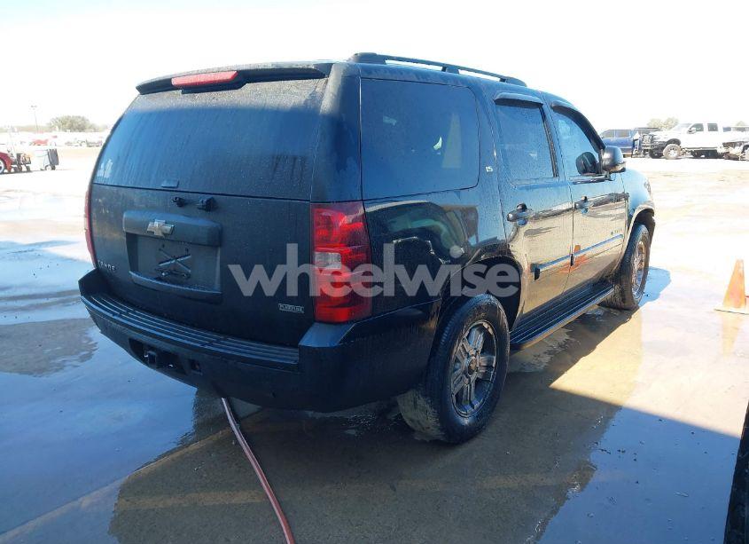 Photo 4 of 2008 Chevrolet Tahoe LS (VIN 1GNFC13018R236657)