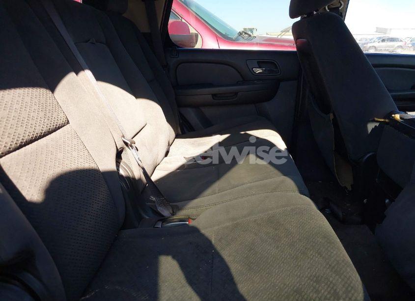 Photo 8 of 2008 Chevrolet Tahoe LS (VIN 1GNFC13018R236657)