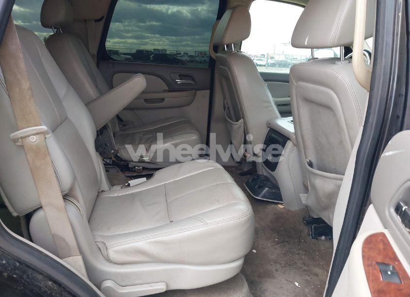 Photo 8 of 2008 Chevrolet Tahoe LT (VIN 1GNFC13018R247576)