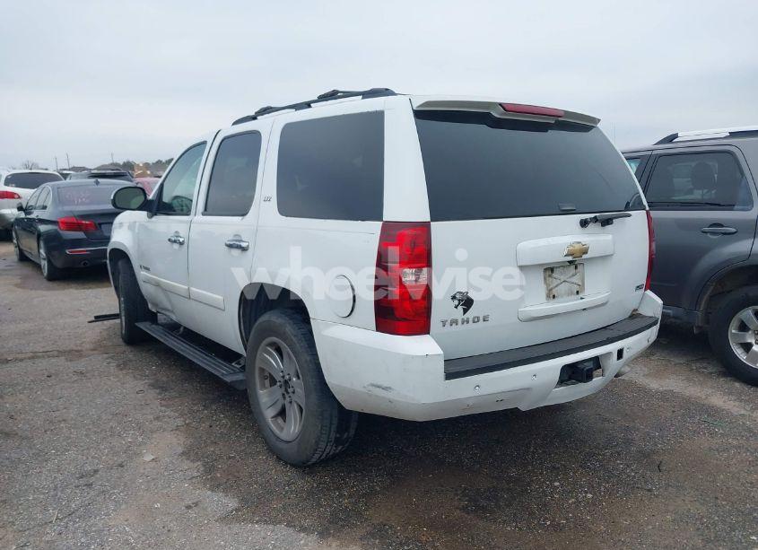 Photo 3 of 2007 Chevrolet Tahoe LTZ (VIN 1GNFC13027J402200)