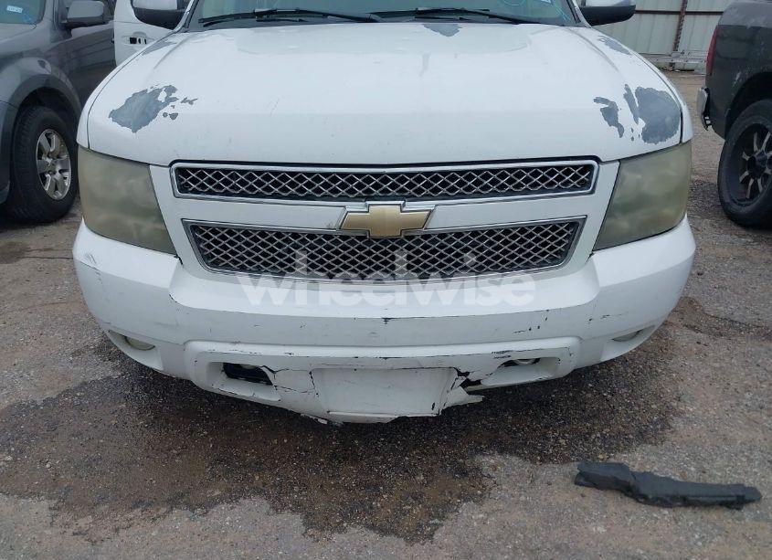 Photo 6 of 2007 Chevrolet Tahoe LTZ (VIN 1GNFC13027J402200)