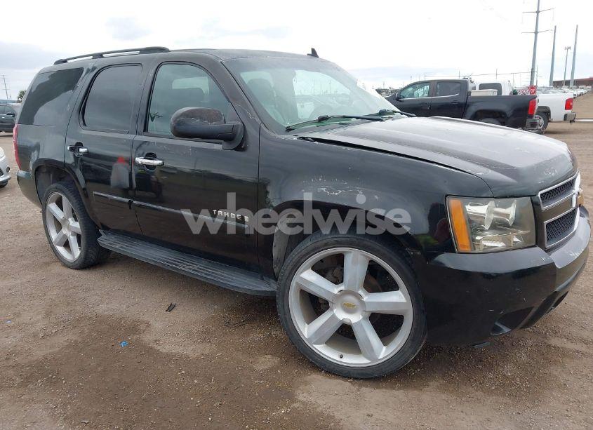 2007 Chevrolet Tahoe LT (VIN 1GNFC13027R179108) main photo