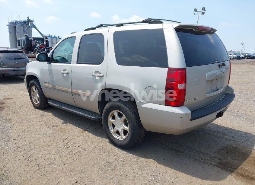 Photo 3 of 2007 Chevrolet Tahoe LT (VIN 1GNFC13027R235130)