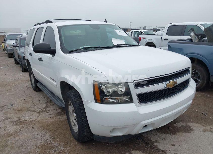 2007 Chevrolet Tahoe LS (VIN 1GNFC13027R264756) main photo