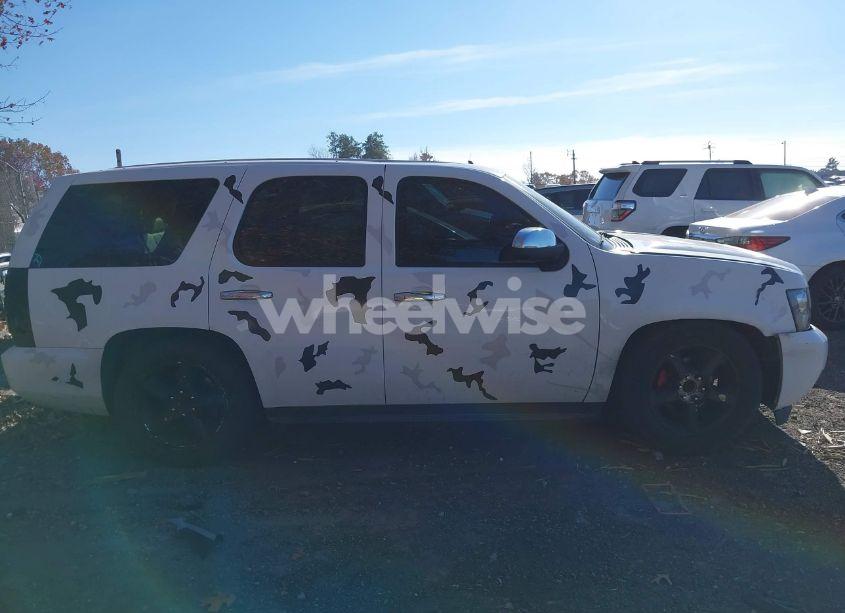 Photo 13 of 2007 Chevrolet Tahoe LTZ (VIN 1GNFC13027R320727)