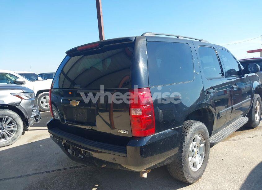 Photo 4 of 2007 Chevrolet Tahoe LT (VIN 1GNFC13027R393113)