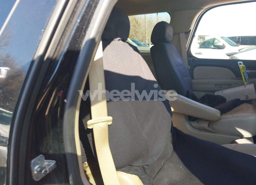 Photo 8 of 2007 Chevrolet Tahoe LT (VIN 1GNFC13027R393113)