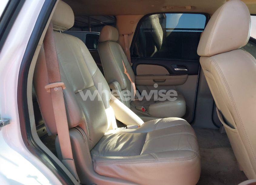 Photo 8 of 2007 Chevrolet Tahoe LT (VIN 1GNFC13027R414316)