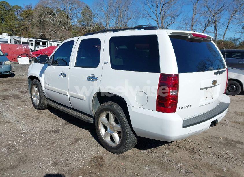Photo 3 of 2008 Chevrolet Tahoe LTZ (VIN 1GNFC13028R119704)