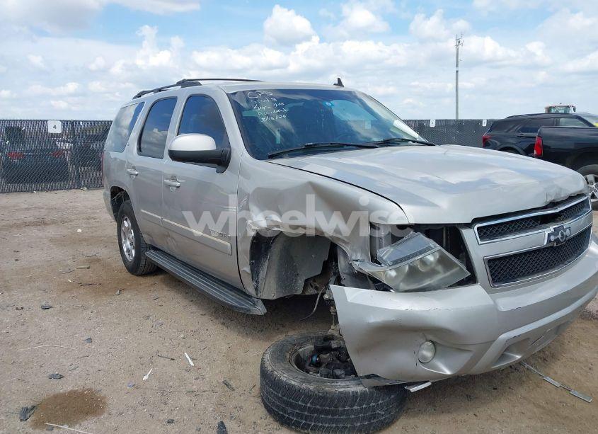 2008 Chevrolet Tahoe LT (VIN 1GNFC13028R153786) main photo