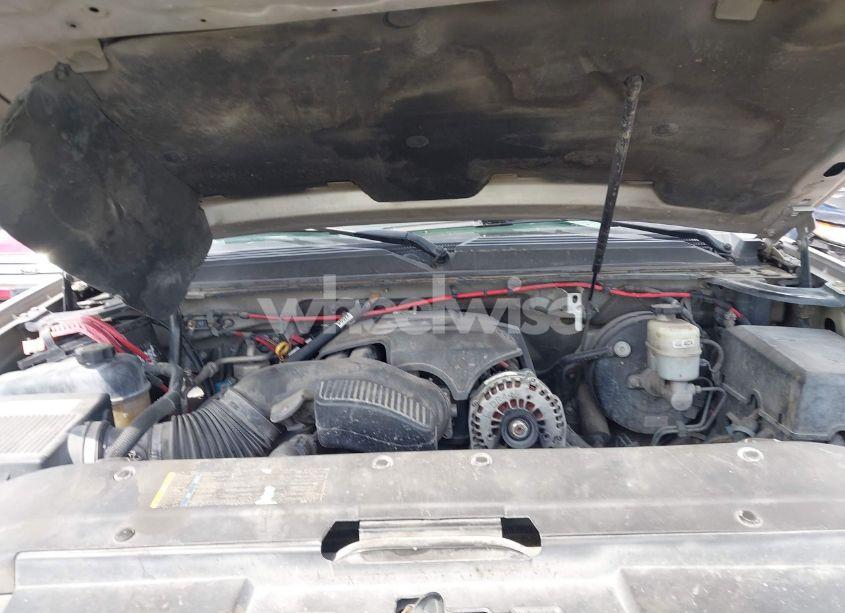 Photo 10 of 2008 Chevrolet Tahoe LT (VIN 1GNFC13028R153786)