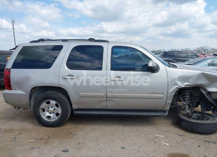 Photo 13 of 2008 Chevrolet Tahoe LT (VIN 1GNFC13028R153786)