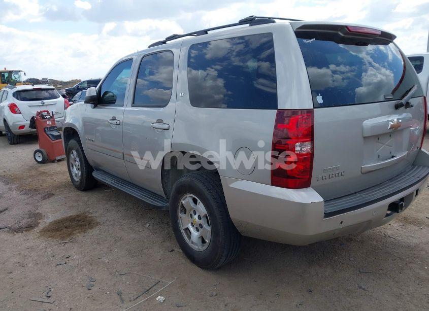 Photo 3 of 2008 Chevrolet Tahoe LT (VIN 1GNFC13028R153786)