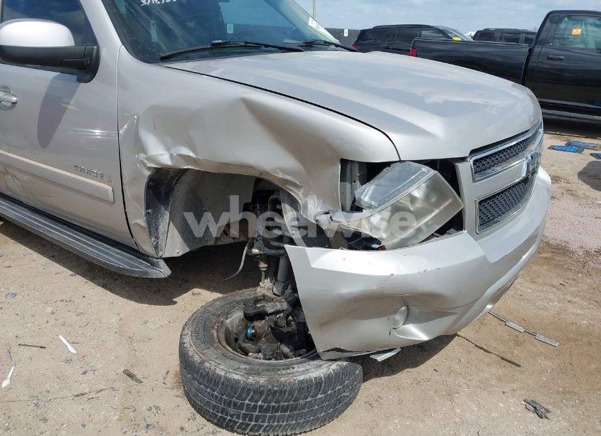 Photo 6 of 2008 Chevrolet Tahoe LT (VIN 1GNFC13028R153786)