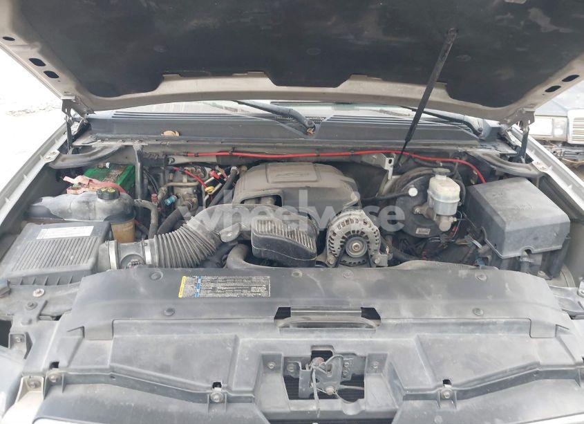 Photo 10 of 2008 Chevrolet Tahoe LT (VIN 1GNFC13028R153884)