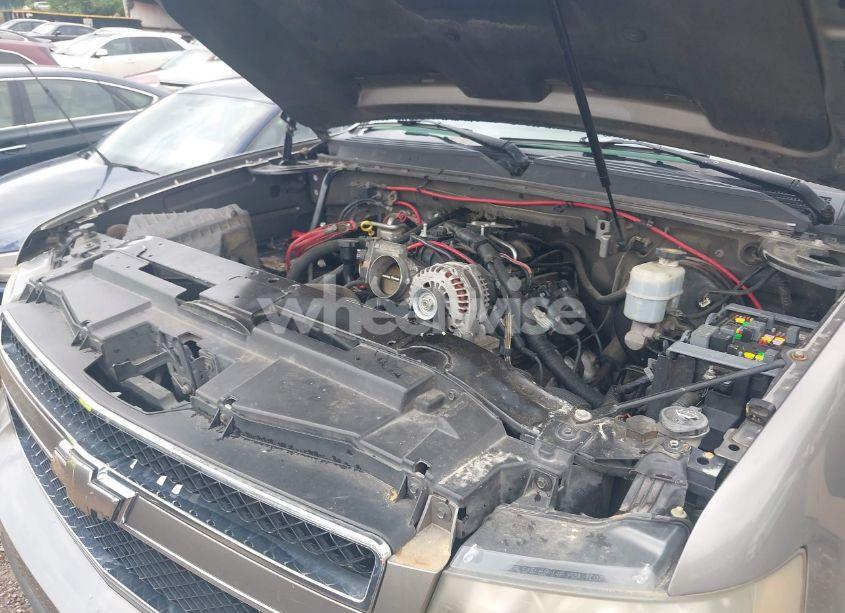 Photo 10 of 2008 Chevrolet Tahoe LT (VIN 1GNFC13028R159006)