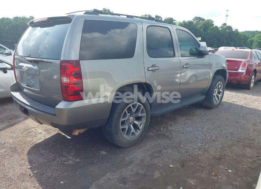 Photo 4 of 2008 Chevrolet Tahoe LT (VIN 1GNFC13028R159006)
