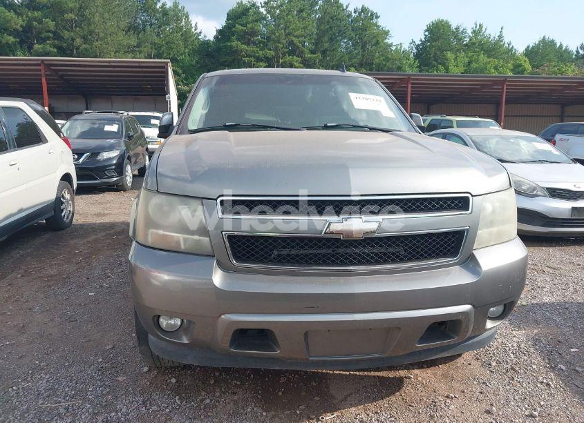 Photo 6 of 2008 Chevrolet Tahoe LT (VIN 1GNFC13028R159006)