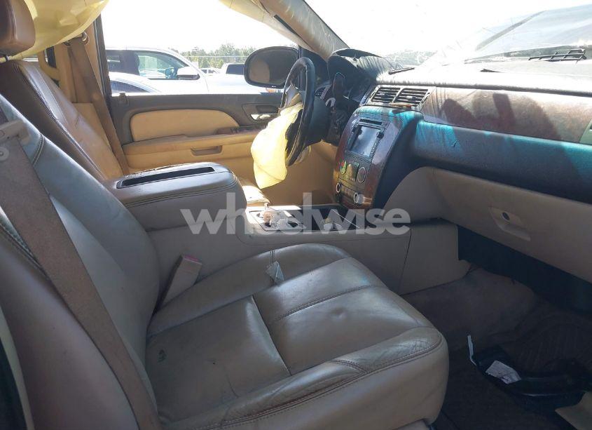 Photo 5 of 2008 Chevrolet Tahoe LT (VIN 1GNFC13028R207460)