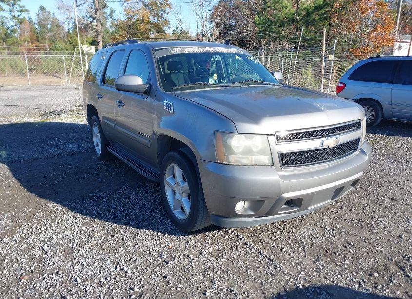 2008 Chevrolet Tahoe LT (VIN 1GNFC13028R259056) main photo