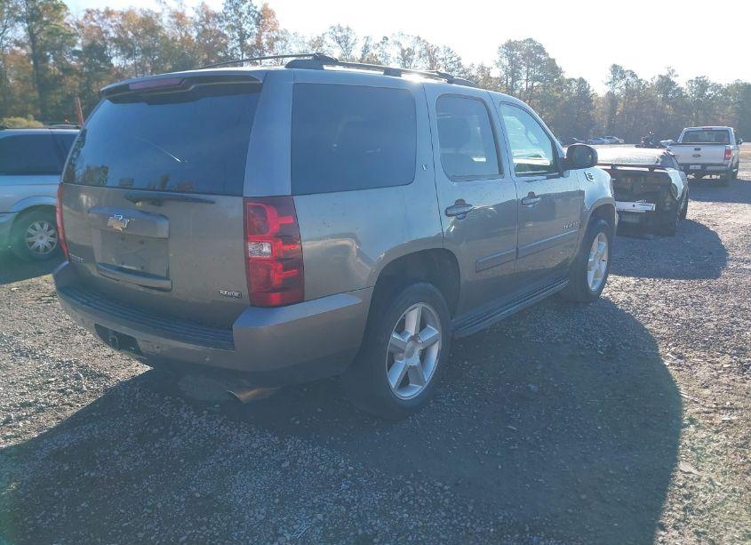 Photo 4 of 2008 Chevrolet Tahoe LT (VIN 1GNFC13028R259056)