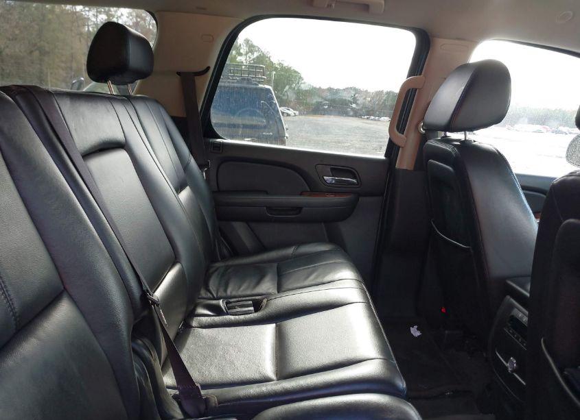 Photo 8 of 2008 Chevrolet Tahoe LT (VIN 1GNFC13028R259056)