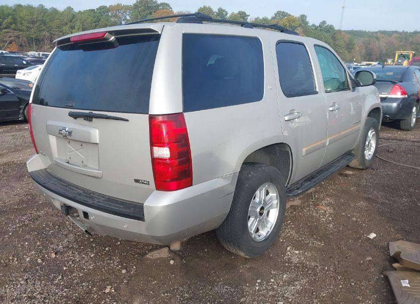 Photo 4 of 2007 Chevrolet Tahoe LT (VIN 1GNFC13037J333775)