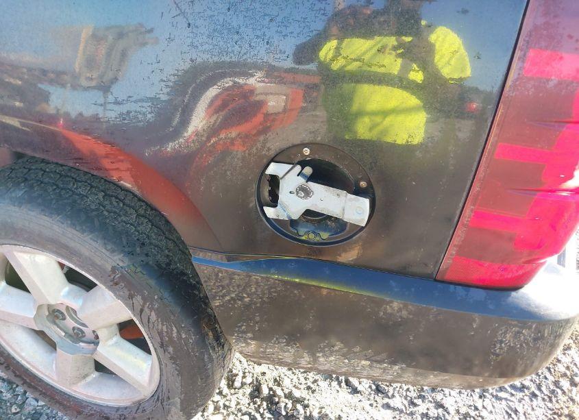 Photo 13 of 2007 Chevrolet Tahoe LTZ (VIN 1GNFC13037J375315)