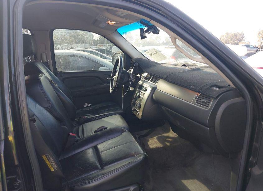 Photo 5 of 2007 Chevrolet Tahoe LS (VIN 1GNFC13037R127874)